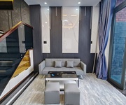 2 Chính chủ bán nhà MT gần cổng chào huyện Cần Đước, 90m2, giá 2 tỷ 4