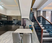 4 Chính chủ bán nhà MT gần cổng chào huyện Cần Đước, 90m2, giá 2 tỷ 4
