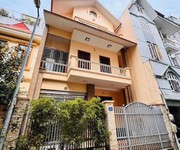 Bán biệt thự cao cấp   nở hậu   khu vip   trung tâm cầu giấy