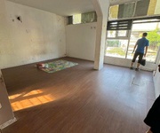 Siêu phẩm nhà tây hồ 35m, đường trước nhà 20m, mặt.tiền. 6.8m, vào bước ra mặt hồ tây