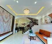 Nhà đẹp 2 thoáng - mặt tiền rộng - trước nhà rộng 3m - đầy đủ công năng