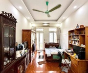 Đường láng ngõ 3m - nở hậu - cách phố 30m 42m2 4 tầng mặt tiền 3.7m giá 9.5 tỷ