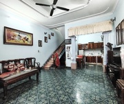 2 Nhỉnh 11₫ có ngay 100m2 tại nguyễn văn cừ -long biên.   hiện tại đã có nhà 4 tầng   65m2  sân