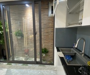1 Đê la thành-dt 40m x 4 tầng-8,8 tỷ-30m ra phố