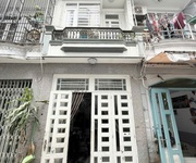 Nhà vuông 2 tầng hẻm xe hơi 30m2   đường số 3 qv