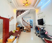 Tân bình khu sân bay, 35m2  2 tầng đúc thật 2pn, sổ a4 hoàn công đủ, tặng nội thất, chào chỉ 3.x tỷ