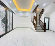 Bán nhà lĩnh nam xây mới 32m 5 tầng 4 phòng giá 4.93 tỷ sổ đỏ chính chủ