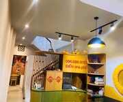 Thành thái, q10  gần vạn hạnh mall hẻm xe hơi 5m, 60m2, 2 tầng đẹp, full nội thất, 11 tỷ nhỉnh