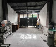 Nhà 2 tầng 134m2 ngang bề thế 8m tuyệt đẹp, đang chia làm 2 căn. hẻm xe tải thông. tân xuân. hóc môn