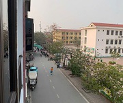 Chính chủ cần bán nhanh nhà mới xây xong đối diện tiểu học đông la hoài đức