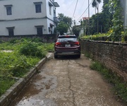 2 Bán lô đất  2 mặt tiền ô tô đỗ cửa đường thông ô tô tự nhiên - thường tín