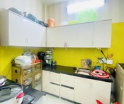 1 Quận 10   mặt tiền    6m   5 tầng btct    gần ba tháng hai - chỉ 18 tỷ