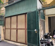 2 Bán đất phân lô hồ tùng mậu, 35m2, ô tô đỗ cửa, sổ đỏ chính chủ, giá tốt
