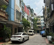 bán gấp nhà riêng phố giáp bát   ô tô vào nhà   46m    6 tầng   sđcc. giá tốt