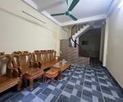 Nhà 35m  gần nhổn, 4 ngủ, oto cách 100, chỉ hơn 5 tỷ.