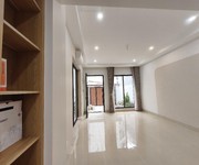 siêu phẩm 3 tầng  65 m. lô góc dân xây-  ô tô đỗ cửa, nhỉnh 4 tỷ.