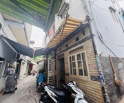 2  cháy nhà tp hcm quận 11 - lô góc trung tâm chỉ 2.35 tỷ 