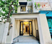 Hẻm oto thông bình thạnh gần vc hàng xanh  , 50m2 - có 3 phòng ngủ đủ nội thất , giá 7 tỷ 450 tlhẻm