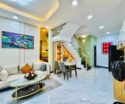 1  NHÀ NGON   1 TRỆT 2 LẦU - GIÁ CHỈ 2 TỶ 5   105m2 - Long An