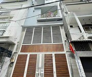 Siêu phẩm   hú nhuận  -p11- đẹp thiết kế xịn - hxh thông sát mt huỳnh văn bánh - ô tô 7 chỗ ngủ bên