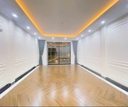 4 Hiếm bán nhà - 55m, 7 tầng trung tâm nguyễn văn cừ, đi bộ ra chợ -20m ra phố, thang máy - giá 10 tỷ