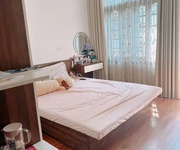 1 Bán nhà quang lãm - hà đông 42m, kcbt, mt 4m, ô tô nhỏ qua nhà, gần phố, full nội thất 5.6 tỷ.