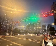 2  hẻm xe hơi   nguyễn hữu cảnh, p.22, bình thạnh  sát landmark 81   bao đầu tư sinh lời