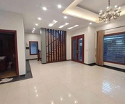 Bán biệt thự vườn đào, tây hồ - 252m  x 6t thang máy - mt 14m - vị trí đẹp - giá 150 tỷ