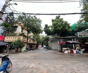 Nhà nguyễn sơn 66m  - ô tô đỗ cửa - cách berriver 10 bước chân - sổ vuông vắn