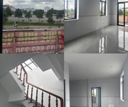 2 Hiện vợ chồng tôi chính chủ cần cho thuê nhà nguyên căn mới xây ngay ngã 3 đường linh đông