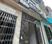3 Nhà đẹp mới kính koong ở ngay- ô tô đỗ gần - 35m ra trục chính - kinh doanh nhỏ - 5 tầng nội thất