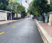 2 Bán nhà mt hoàng kim giao p5q8, giá : 17 tỷ  tl