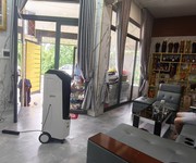Bán nhà 3 tầng  đường số 8, long phước, q.9. dt 82m2, 3pn, sh, giá 4.6 tỷ. lh: 0933125879