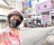 1 Nhà bán mt bến vân đồn- xe hơi đổ cửa- đang có dòng tiền cho thuê- thông ra khánh hội - hoàng diệu-