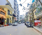 Toà apartment đẹp  nhất phố võng thị tây hồ  tòa nhà 9 tầng với diện tích 120m  mặt tiền 6,8m chỉ