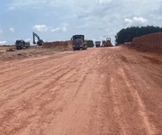 1 Chỉ còn 1 lô đất lớn 1000m , mặt tiền 25m ngay trục xuyên tâm   đồng phú, giá chỉ 250 triệu