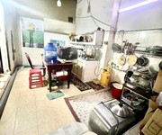 2 Bán nhà cấp 4 - dt 81m2  4 x 20 m - hẻm xe tải 5m đường đô đốc long