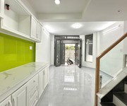 Nhà vuông 4 tầng 30m2   lê quang định bình thạnh 1s
