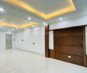 2 Cho thuê nhà riêng tại cầu giấy, 45 triệu, 55 m /1 tầng, nhà gồm 7 tầng cầu thang máy - thông sàn -