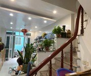 Chỉ 5,4 tỷ có ngay nhà gần phố âu cơ 33m , 5 tầng, cạnh hồ tây