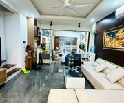 1 nhà ra phố - mặt ngõ kinh doanh - lô góc thoáng - oto đỗ cửa - giá 19.x tỷ nhỏ xíu
