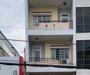 Cho thuê nhà 1 trệt 2 lầu 1 tum mặt tiền đường Nguyễn Đình Chiểu