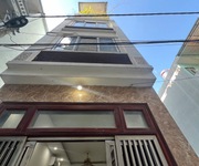 Bán nhà phú đô 33m , 5 tầng, gần ô tô, hơn 6 tỷ tí