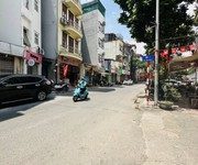 1 Siêu hiếm   chỉ 9t2 mặt phố ngọc lâm, lô góc, nở hậu kinh doanh.