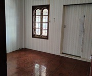 2 Cho thuê nhà ngõ 132 tam trinh, 2.5 tầng x 2 ngủ, 6 triệu vào ngay