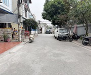 1 Cần bán 40m2 nhà 4 tầng mặt phố Phạm Khắc Quảng. Vị trí đẹp, kinh doanh sầm uất