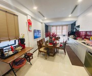 Bán nhà lô góc mặt phố Cát Linh, Đống Đa 7 tầng thang máy 32m2 giá 24 tỷ