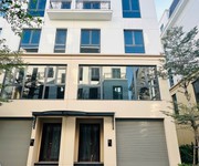 1 Bán nhà phố 5 tầng ngay trung tâm hành chính tỉnh, sổ sẵn, nhận nhà ngay chỉ với 3,x tỷ