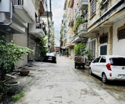 Mình chính chủ bán nhà mặt ngõ 521 trương định, hoàng mai 46m -6t. ô tô vào nhà, mình đang ở.