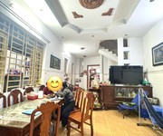 Bán nhà phường thủ đức, đường hồ văn tư, 110m2, 3 tầng, 4pn, sổ hồng, giá 5.7 tỷ. lh: 0933125879